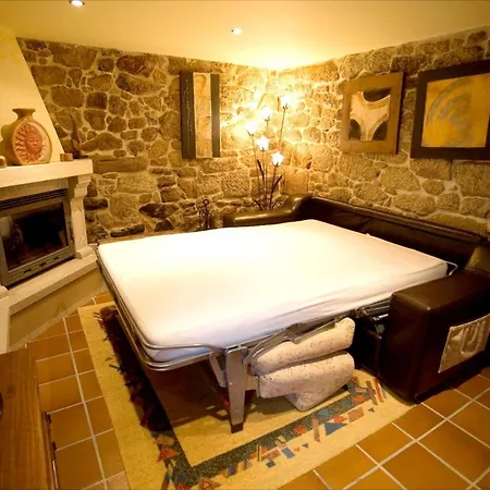 Tatil Evi Elegant House In With Pool Cuntis