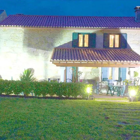 Elegant House In With Pool * Cuntis
